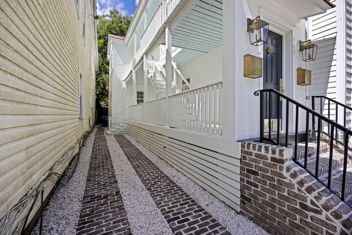 Property Photo:  563 Rutledge Avenue # B A &Amp B  SC 29403 