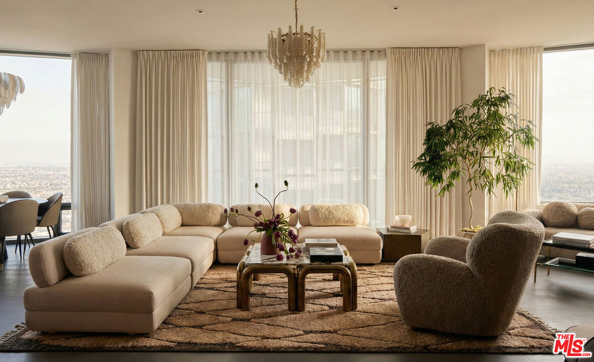 Property Photo: 211 W Elm Ct, Unit 34B CA 90067