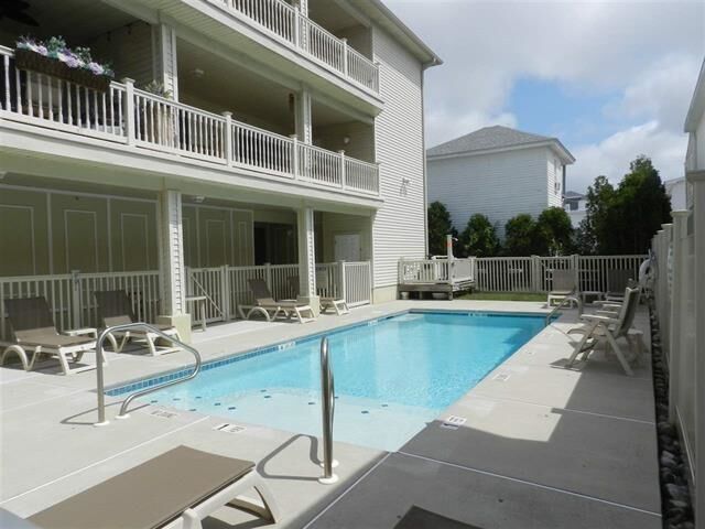 Property Photo:  225 E Bennett  NJ 08260 