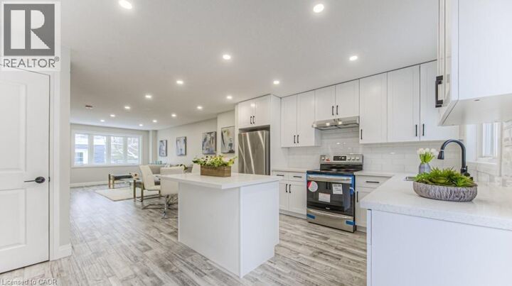 Property Photo:  152 Overlea Drive  ON N2M 1T3 
