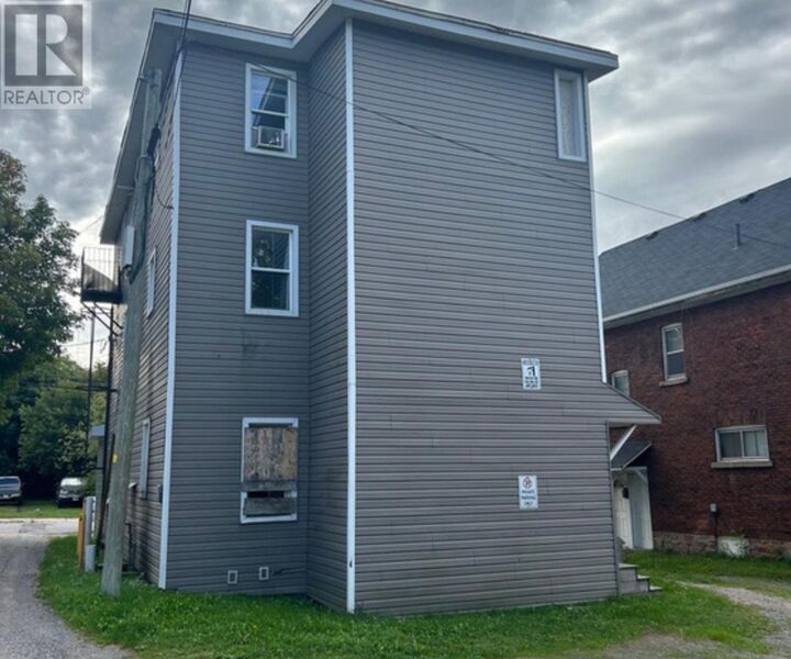 Property Photo:  181 Elgin St  ON P6A 2Y9 
