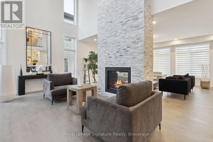 Property Photo:  102 Stoneleigh Drive  ON L9Y 5L3 