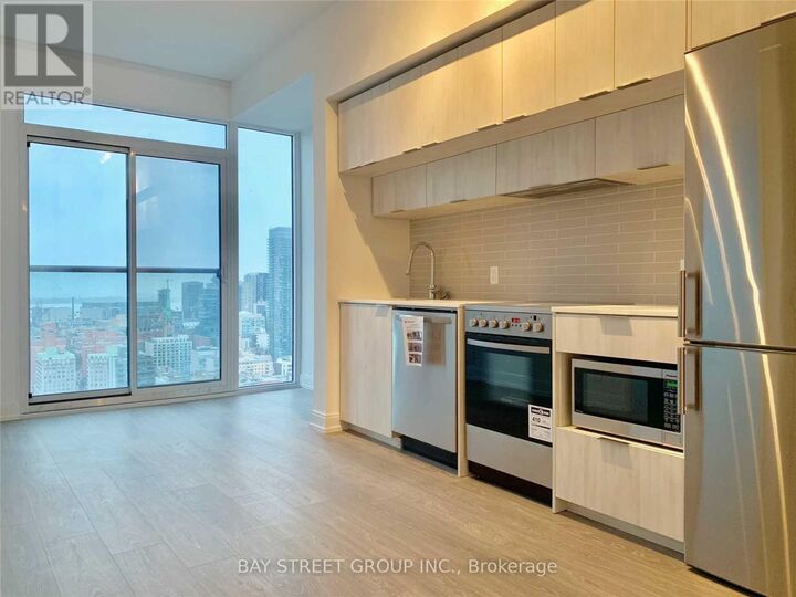 Property Photo: 181 Dundas Street East 1907 ON M5A 0N5