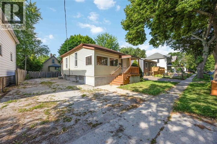Property Photo:  187 Cobden Street  ON N7T 3Z9 