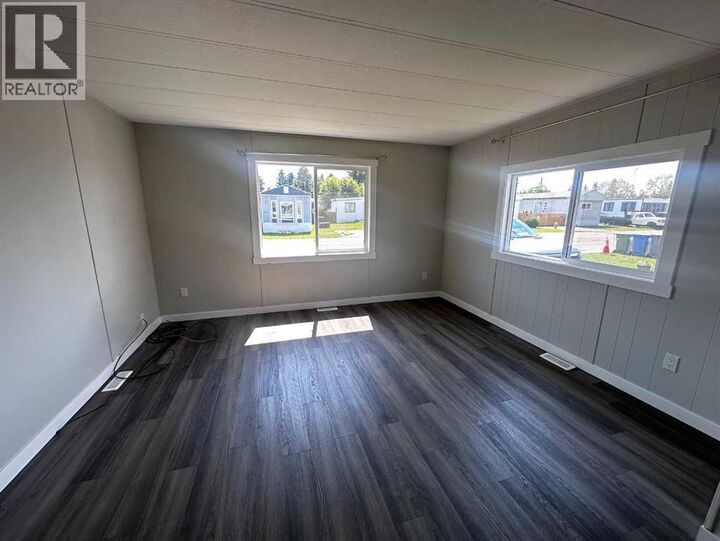 Property Photo:  5344 76 Street  AB T2P 2A6 