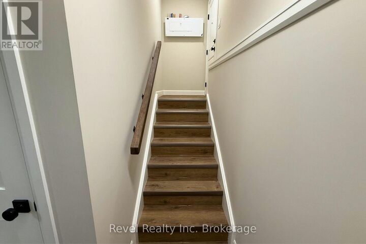 Property Photo:  675 Princess Street Lower Left  ON N4S 4H7 