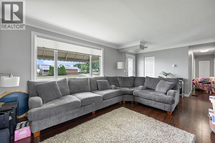 Property Photo:  399 St. Peter Street  ON N8L 0N3 