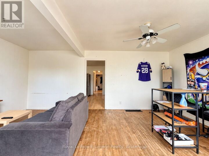 Property Photo: 498 Grenville Avenue ON P7A 2C4