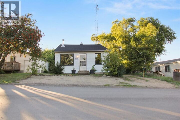Property Photo:  5012 49 Street  AB T0B 9S9 