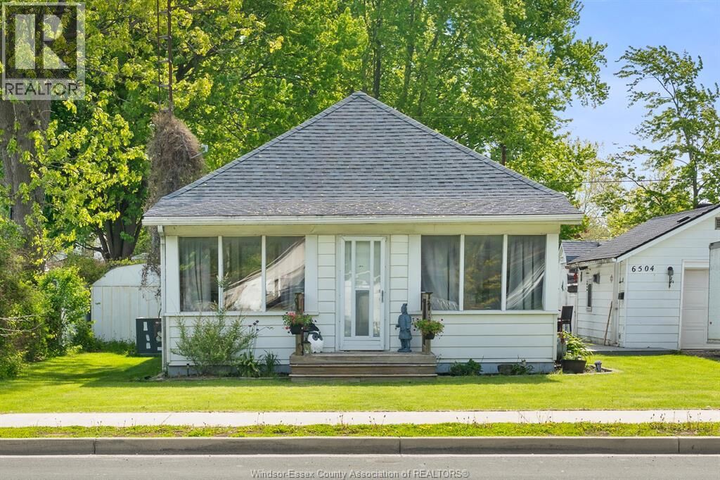Property Photo:  6504 Main Street  ON N0P 1J0 