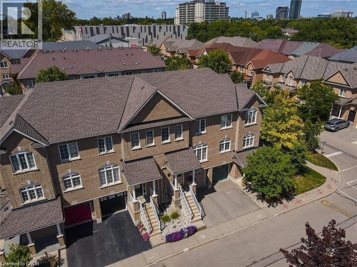 Property Photo:  110 Highland Road East 86  ON N2M 3S1 
