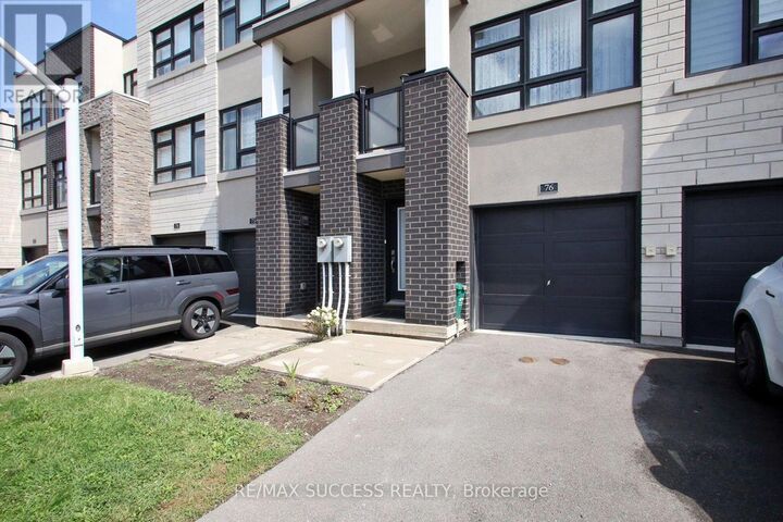 Property Photo:  1121 Cooke Boulevard 76  ON L7T 0C3 