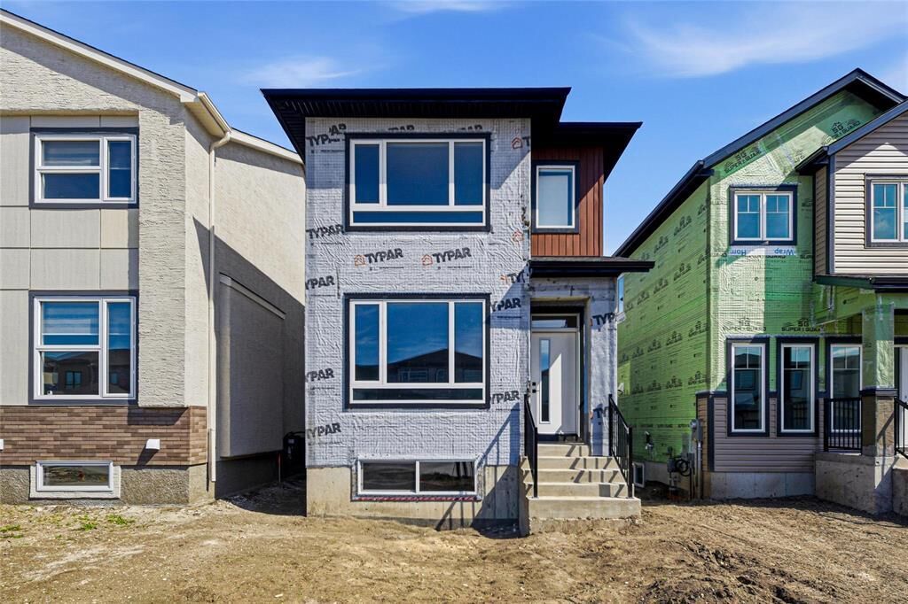 Property Photo: 84 Bear Creek Bay MB R3Y 2H9