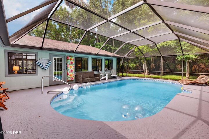 Property Photo: 77 Black Bear Lane FL 32137