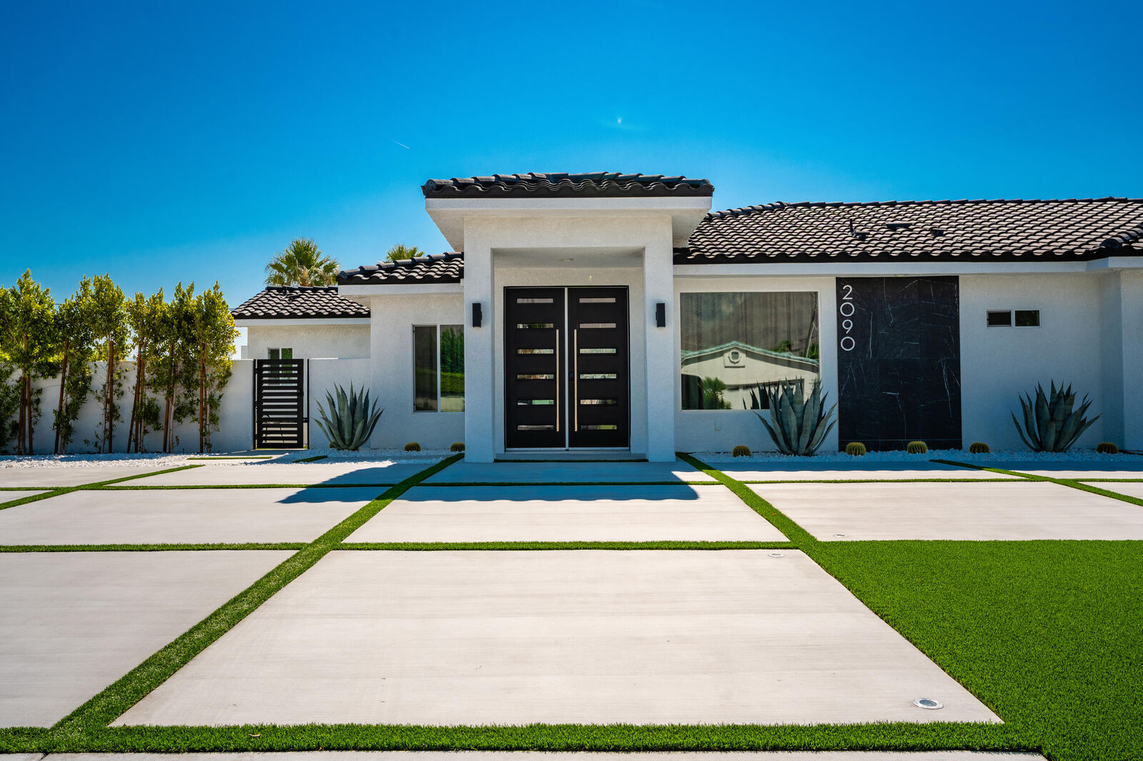 Property Photo: 2090 W Nicola Road CA 92262