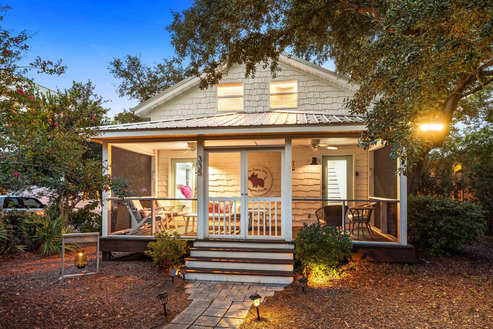 Property Photo:  335 San Juan Avenue  FL 32459 