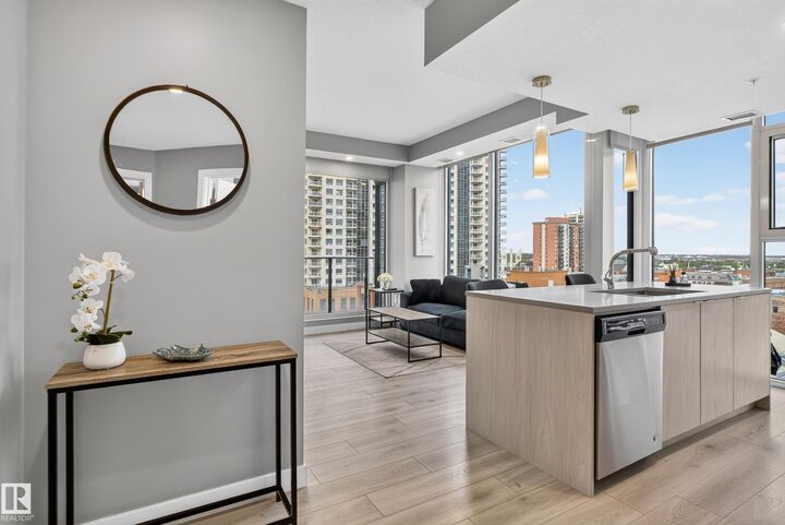 Property Photo:  10180 103 Street NW 1002  AB T5J 0L1 