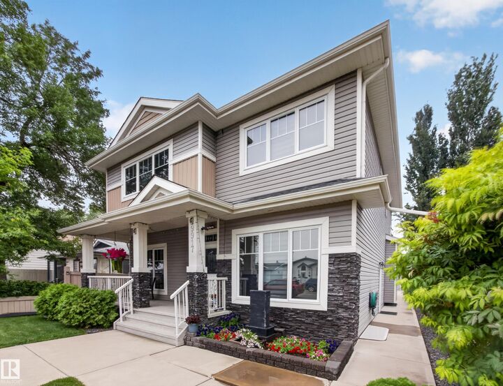 Property Photo:  9917 162 Street NW  AB T5P 3L3 