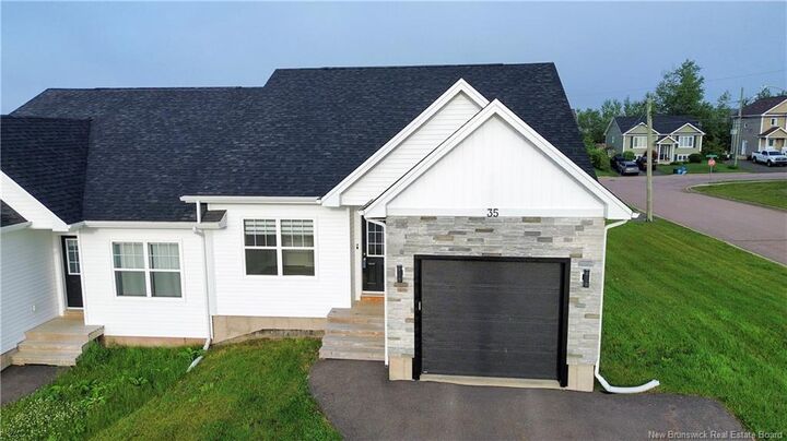 Property Photo:  35 Anastasia Crescent  NB E1E 0E4 