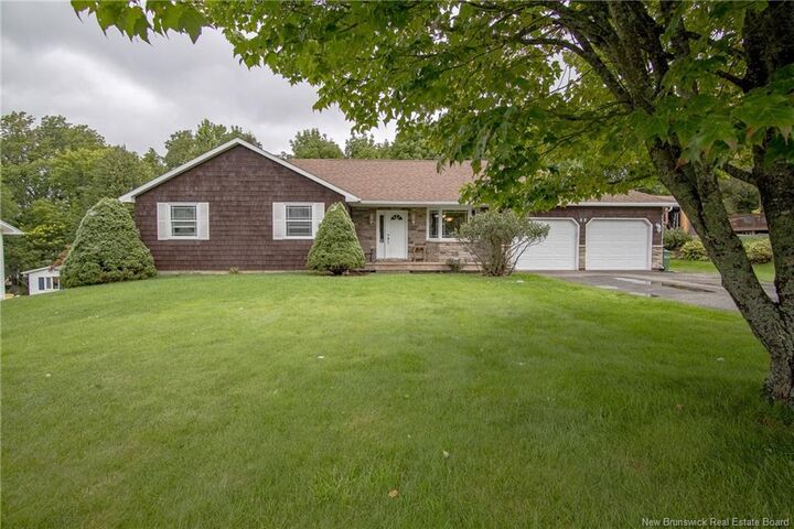 Property Photo:  17 Lionel Drive  NB E2E 1K3 