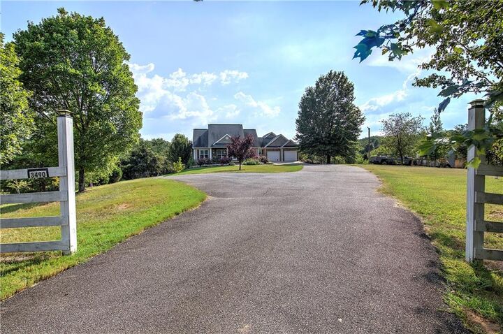 Property Photo:  3490 Pine Log Road NE  GA 30171 