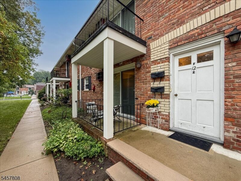 Property Photo: 320 South St E NJ 07960