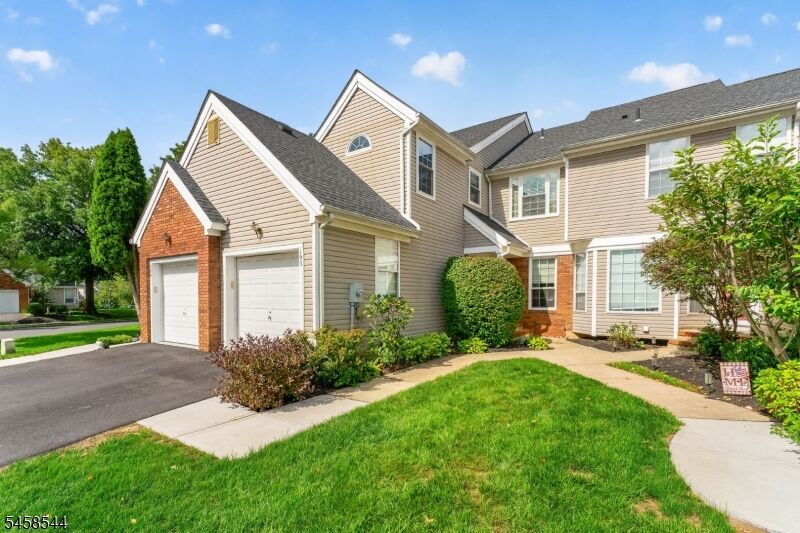 Property Photo:  195 Teasel Court  NJ 08889 