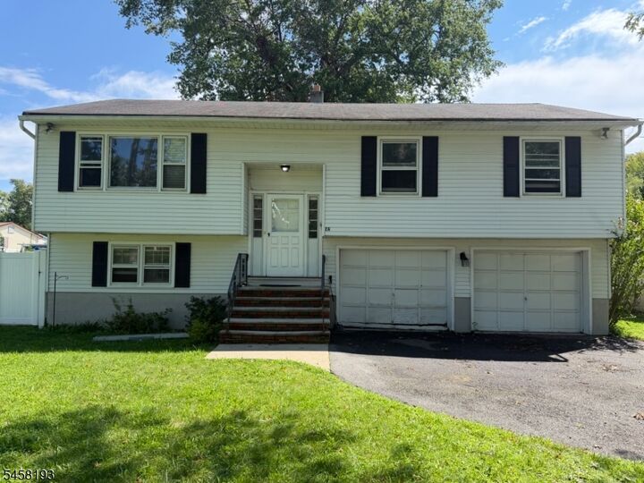Property Photo:  2 Denora Dr  NJ 07512 