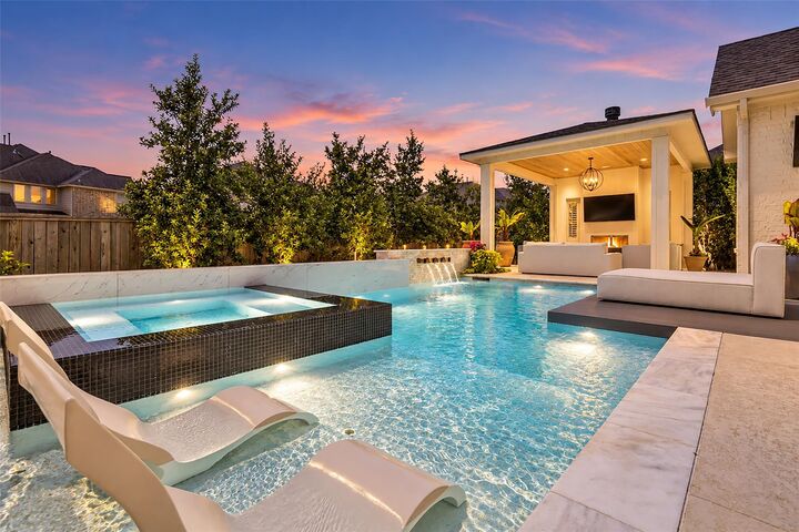 Property Photo:  18 Botanical Vista Drive  TX 77375 