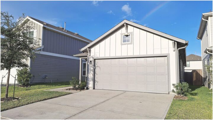 Property Photo:  6310 Broyhill View Lane  TX 77084 