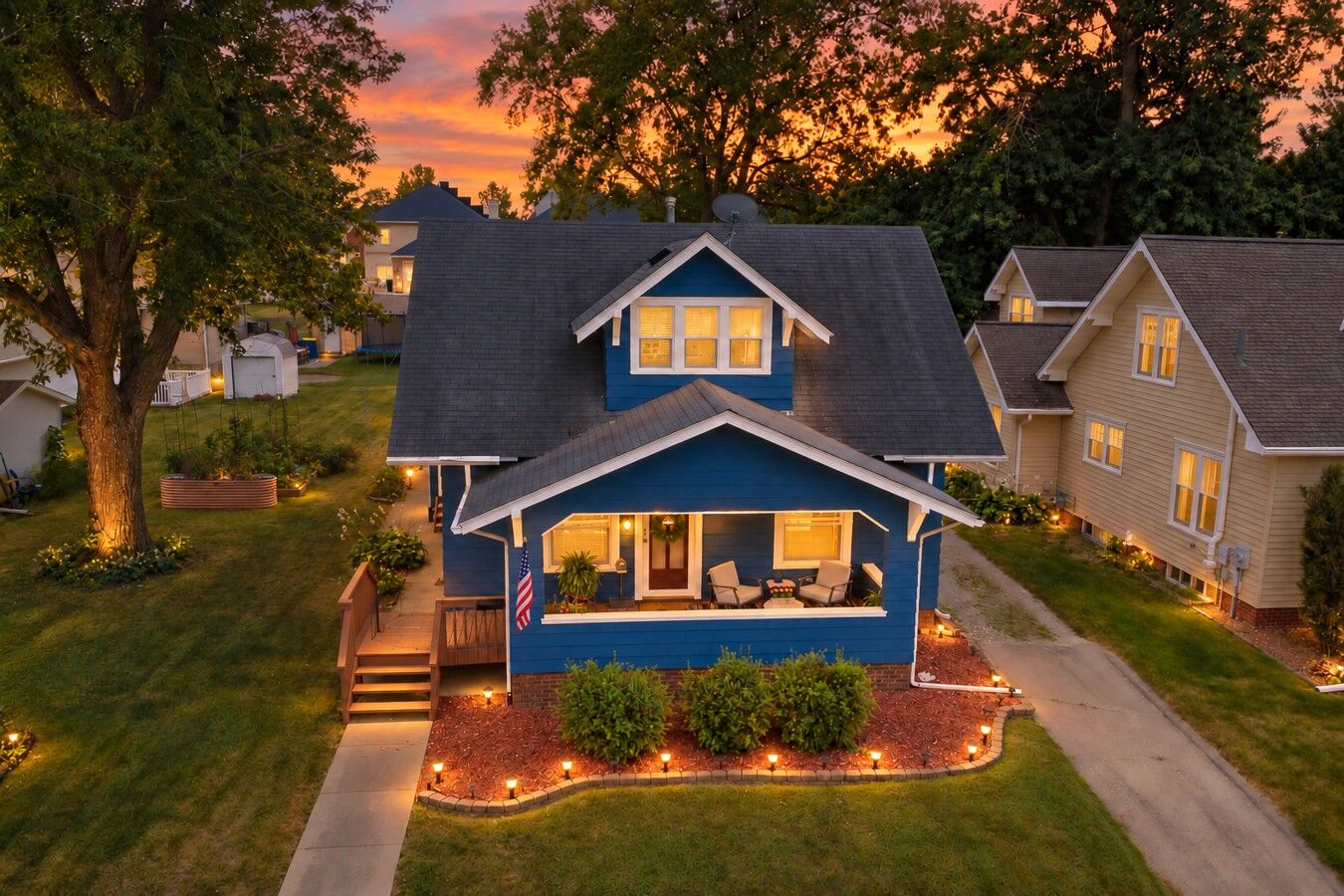 Property Photo:  405 Washington Street  IA 50219 