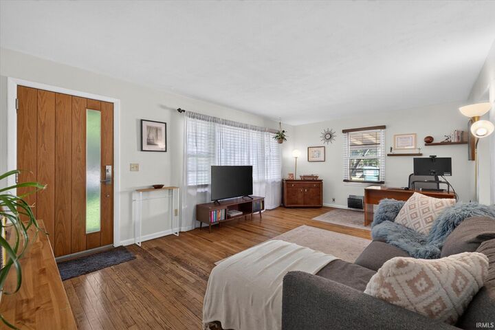 Property Photo: 653 W Green Road IN 47403