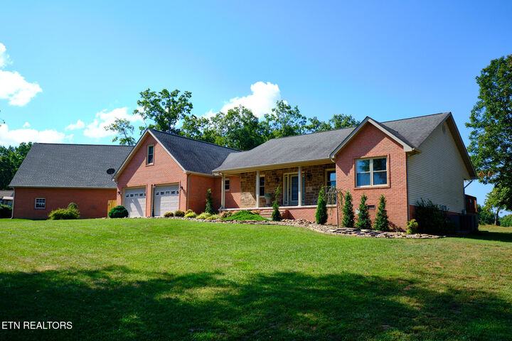 Property Photo:  837 E Deer Creek Drive  TN 38571 