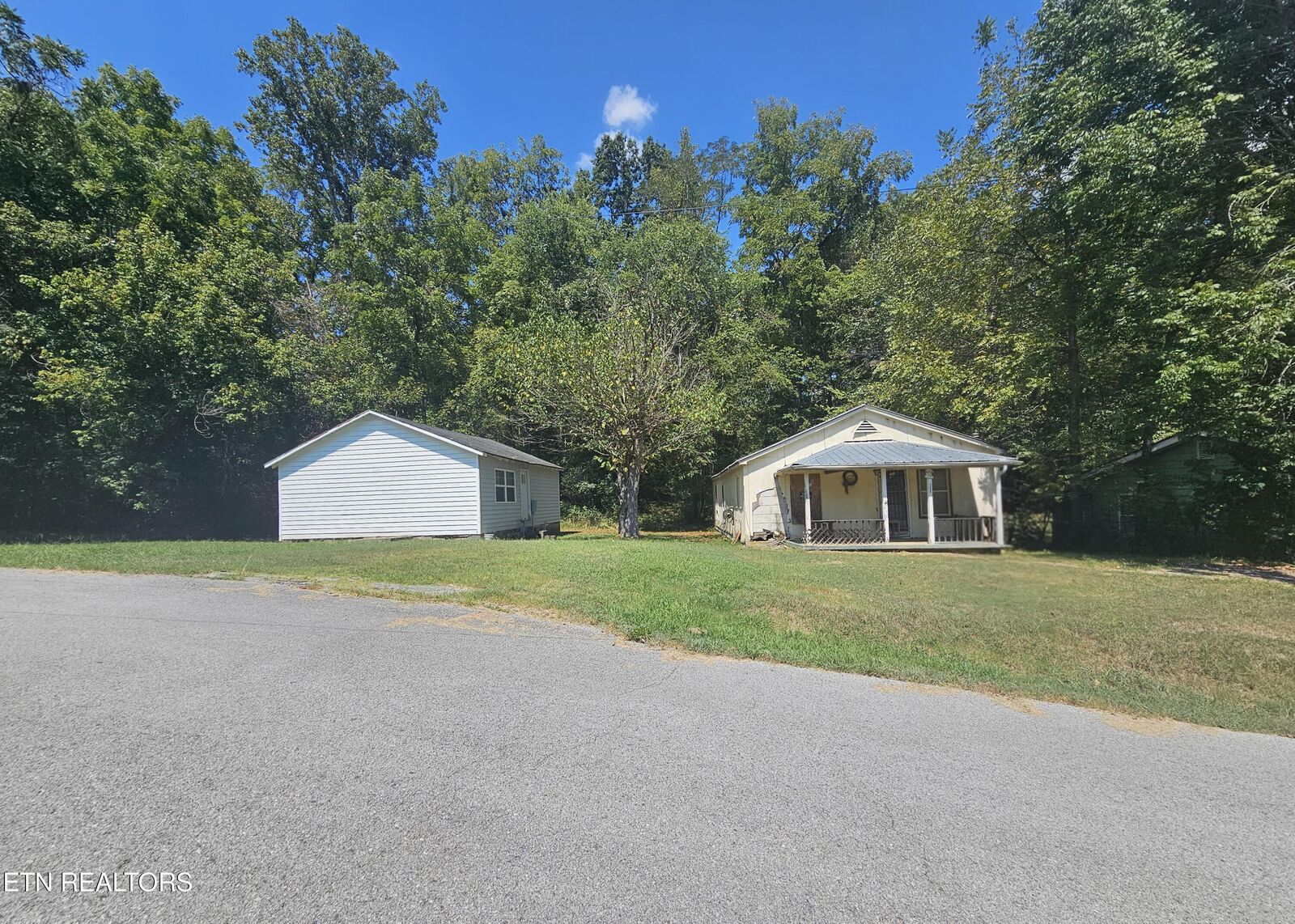 Property Photo:  309 King Drive  TN 37748 