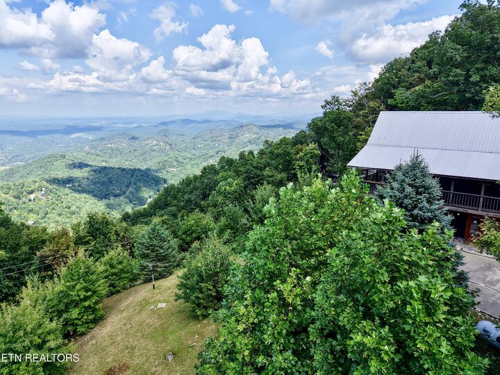 Property Photo:  2909 Overholt Tr  TN 37862 