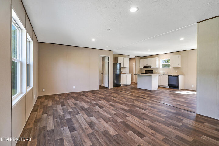 Property Photo:  208 Garrett St  TN 38556 