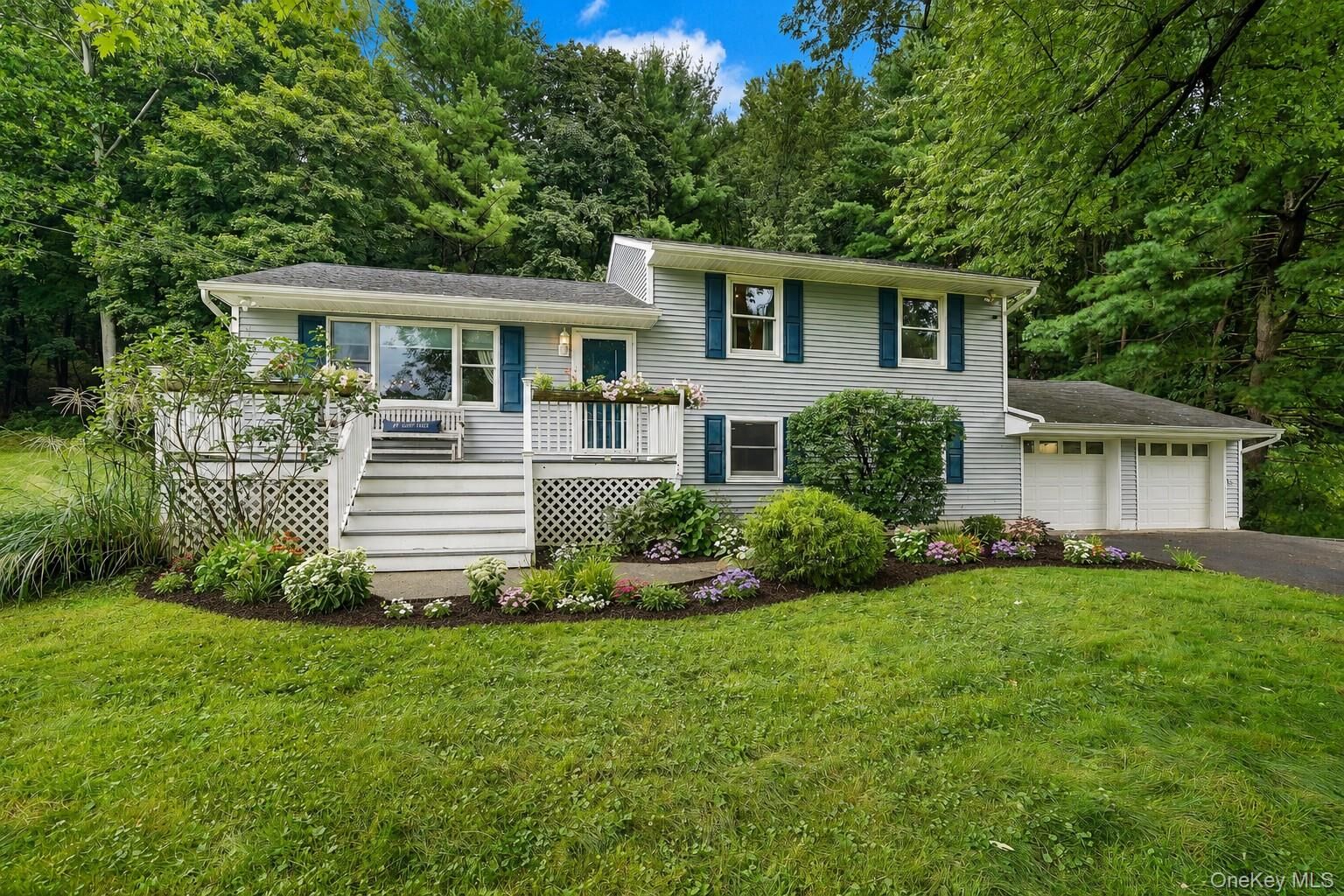 Property Photo:  23 Westview Drive  NY 12603 