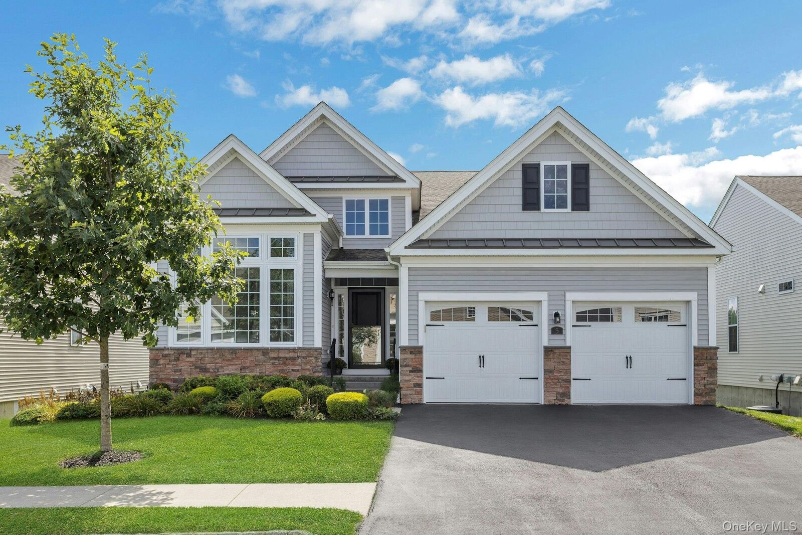 Property Photo:  5 Palmerton Drive  NY 12590 