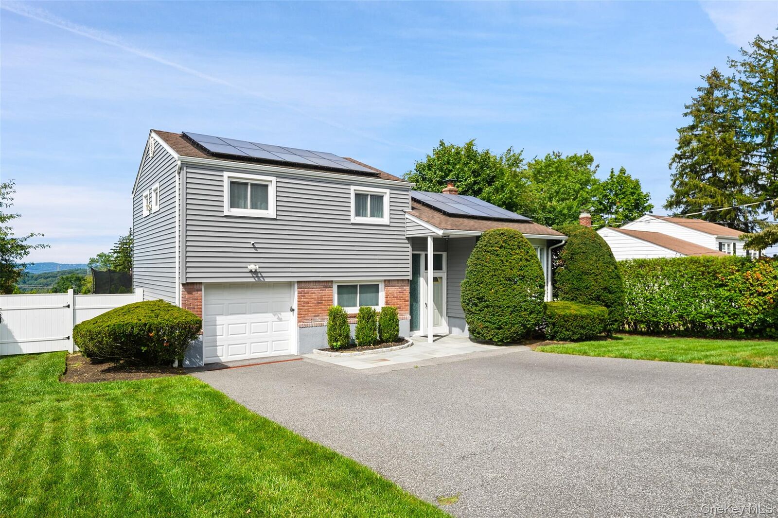 Property Photo:  6 S High Street  NY 10523 
