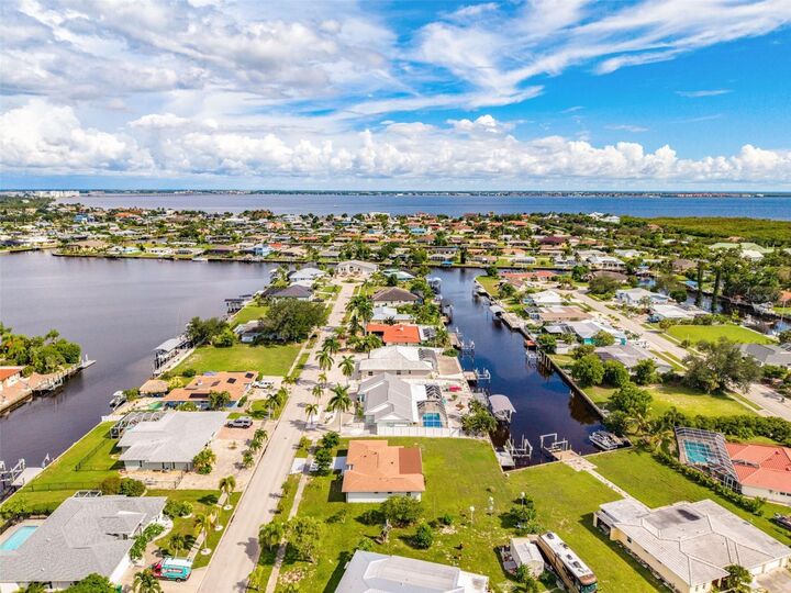 Property Photo: 155 Morgan Lane SE FL 33952