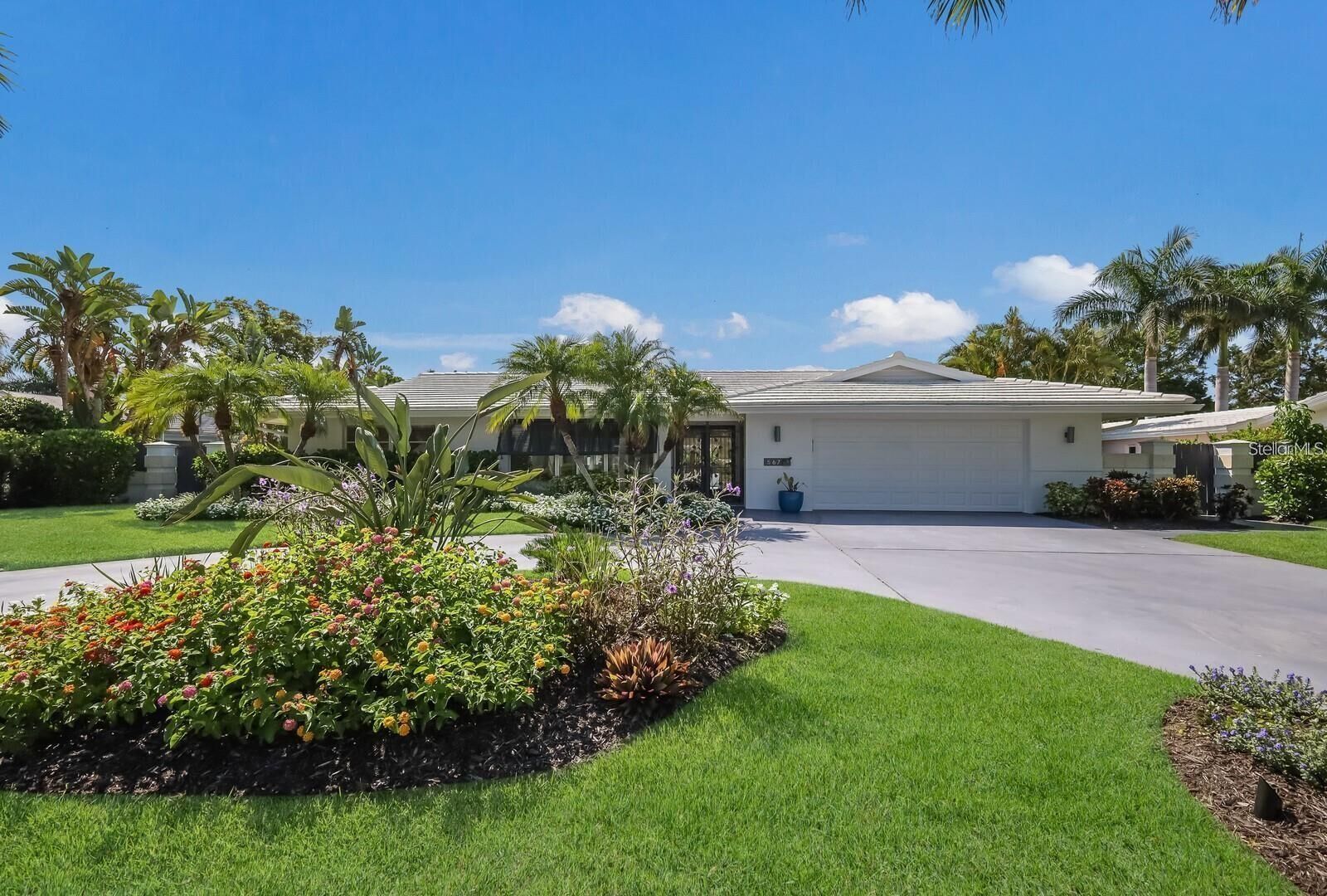 Property Photo: 567 Bird Key Drive FL 34236