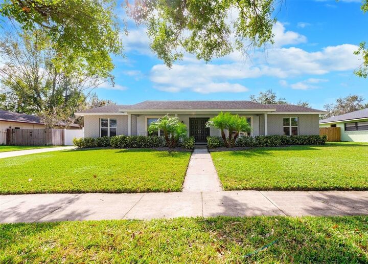 Property Photo:  8144 Banyan Boulevard  FL 32819 