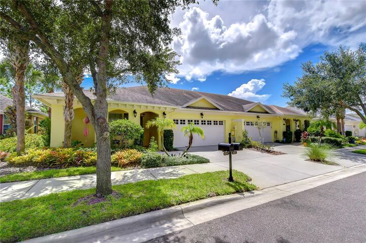 Property Photo:  6810 Muncaster Court  FL 33625 