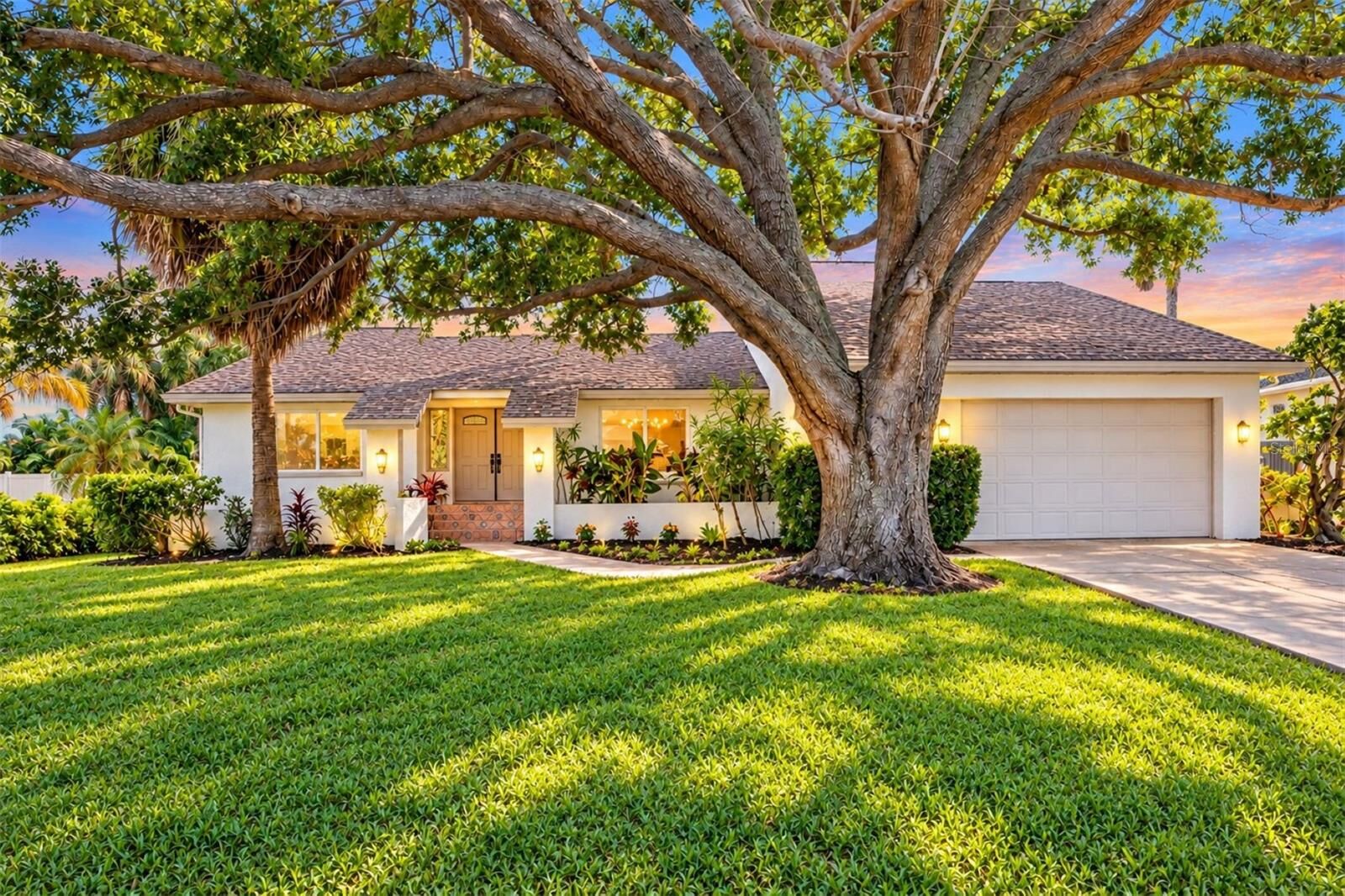 Property Photo: 630 Pinta Drive FL 33715