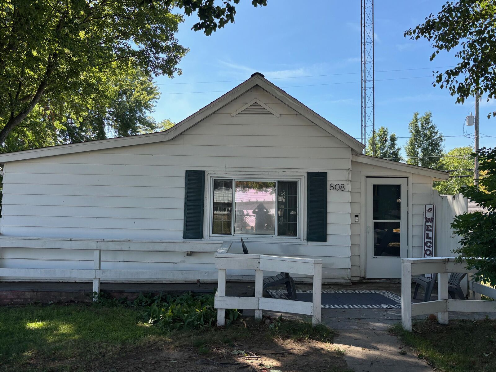 Property Photo: 808 Anderson Street MI 49431