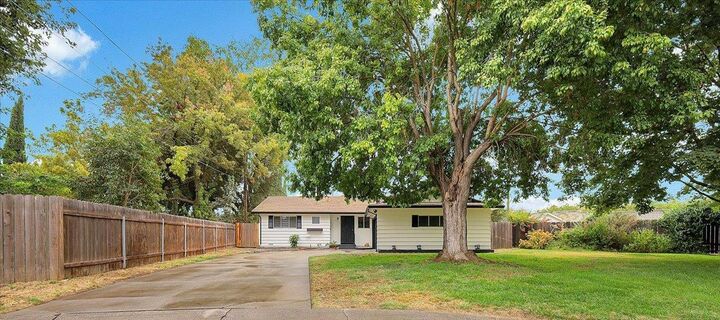 Property Photo:  1270 Ronald Way  CA 95991 