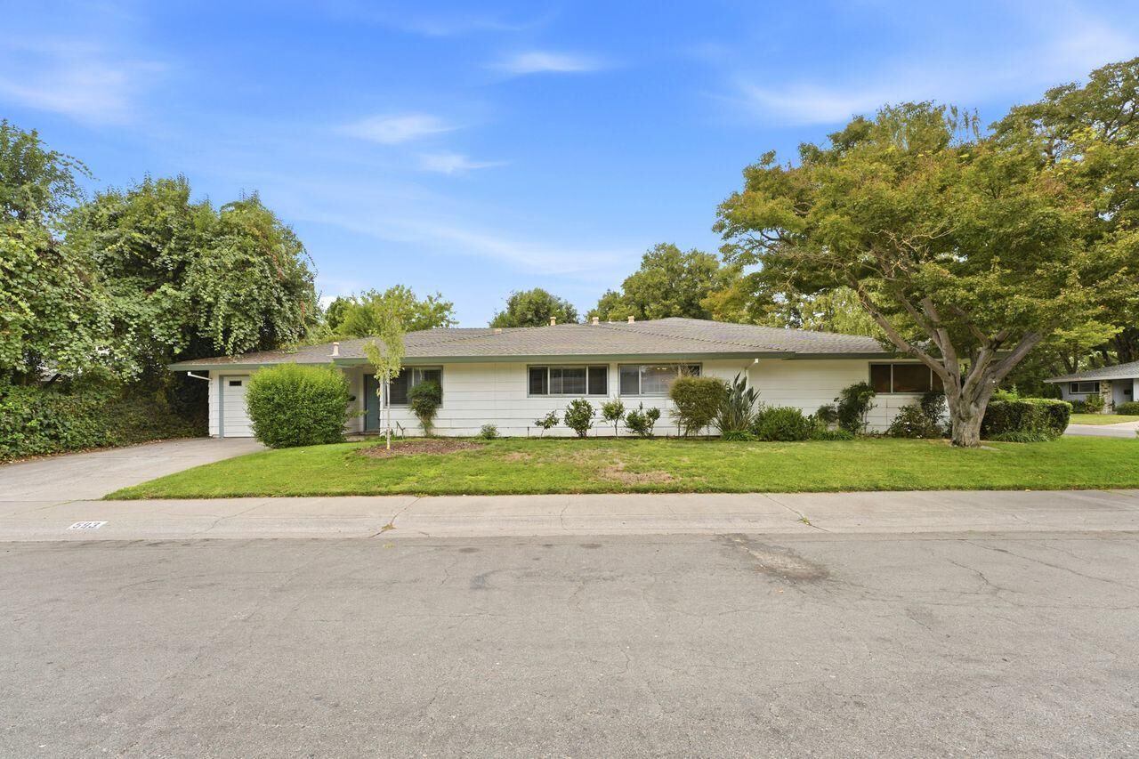 Property Photo:  593 Lelandhaven Way  CA 95831 