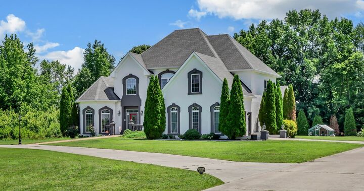 Property Photo: 865 Butts Dr TN 37042