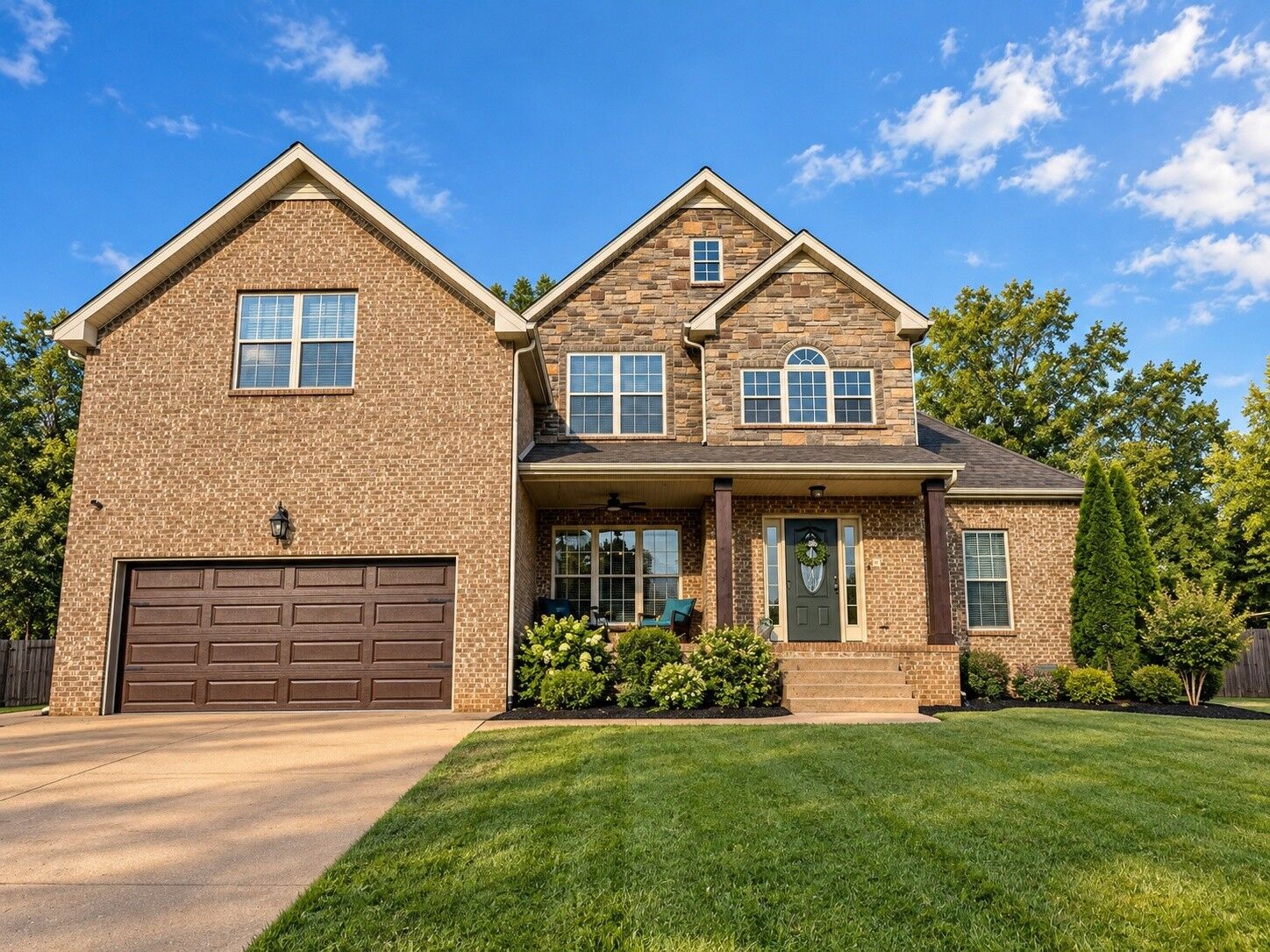 Property Photo: 105 Ridgepoint Ct TN 37040