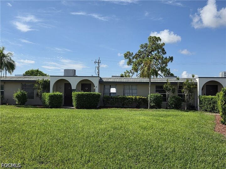 Property Photo: 1107 S Loop Boulevard FL 33936